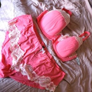 Bra and panty set